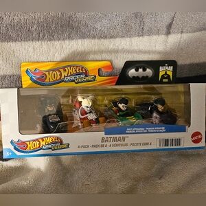 Hot Wheels Racer Verse 2024 Batman‎ 4 Pack Harley Quinn Cat Woman Robin